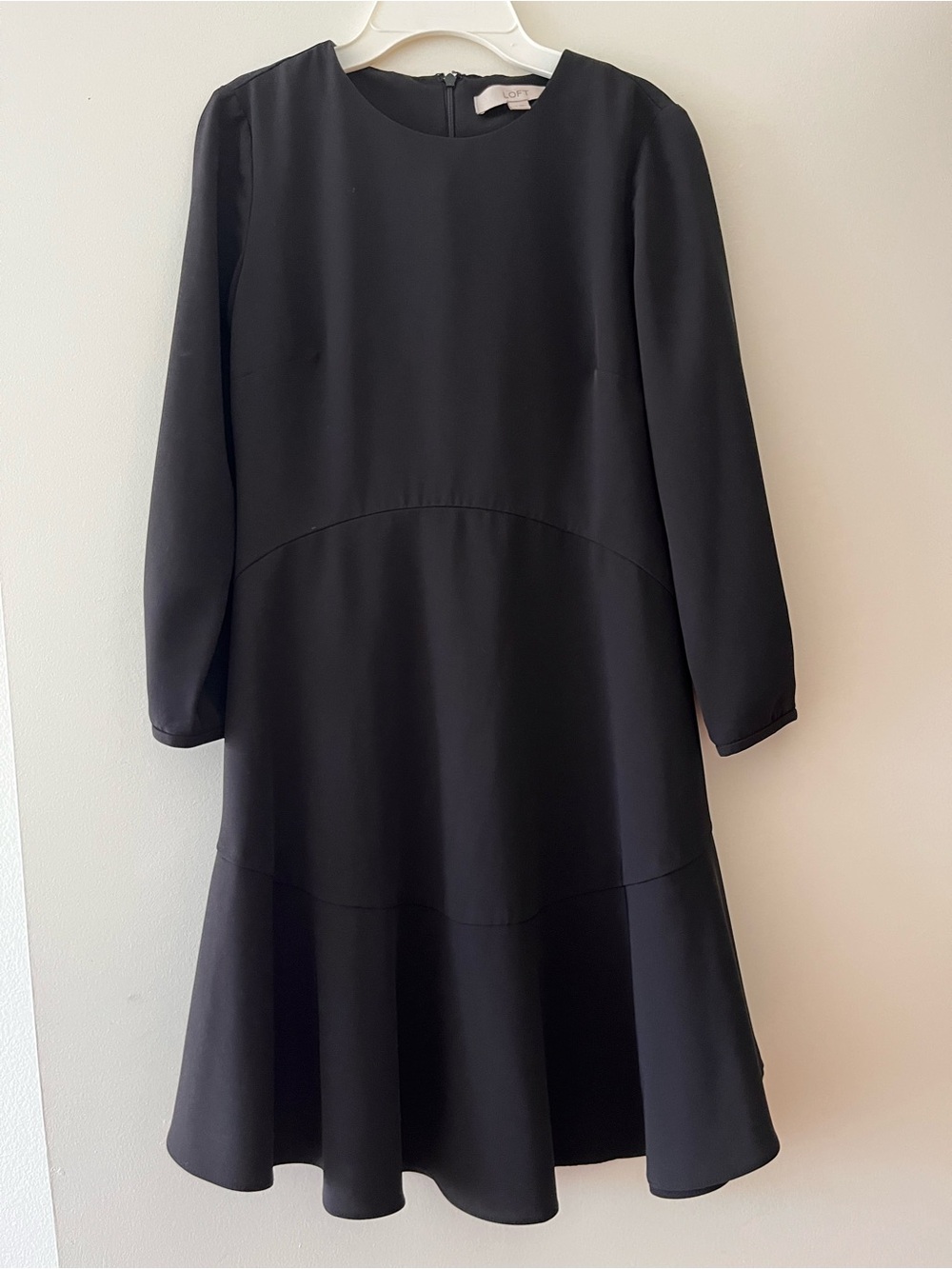 🖤 LOFT Black Long-Sleeve Drop-Waist Flounce Dress 🖤 - size:00P